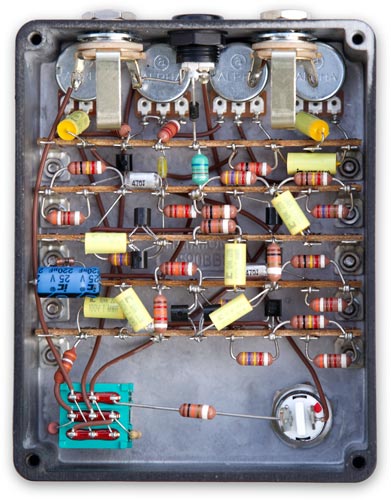 Dazatronyx Black Russian XXL Big Muff Fuzz